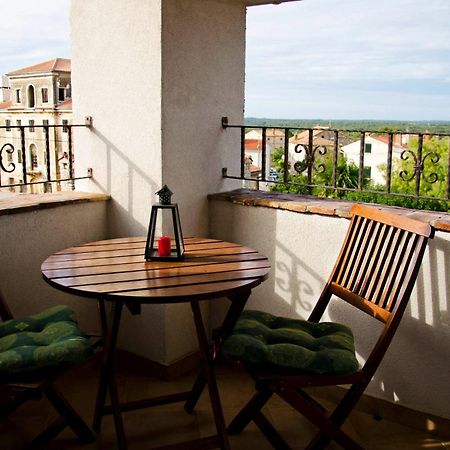 Apartment Percic Tar-Vabriga ภายนอก รูปภาพ