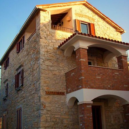 Apartment Percic Tar-Vabriga ภายนอก รูปภาพ