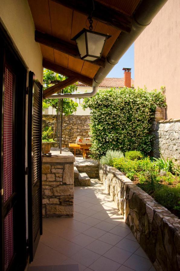 Apartment Percic Tar-Vabriga ภายนอก รูปภาพ