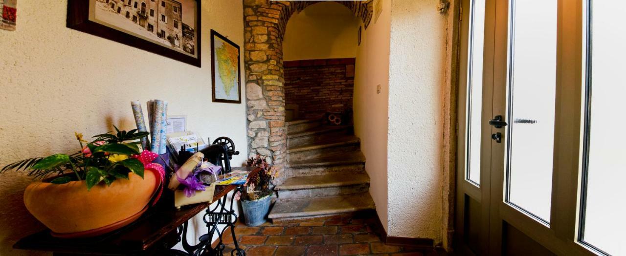 Apartment Percic Tar-Vabriga ภายนอก รูปภาพ